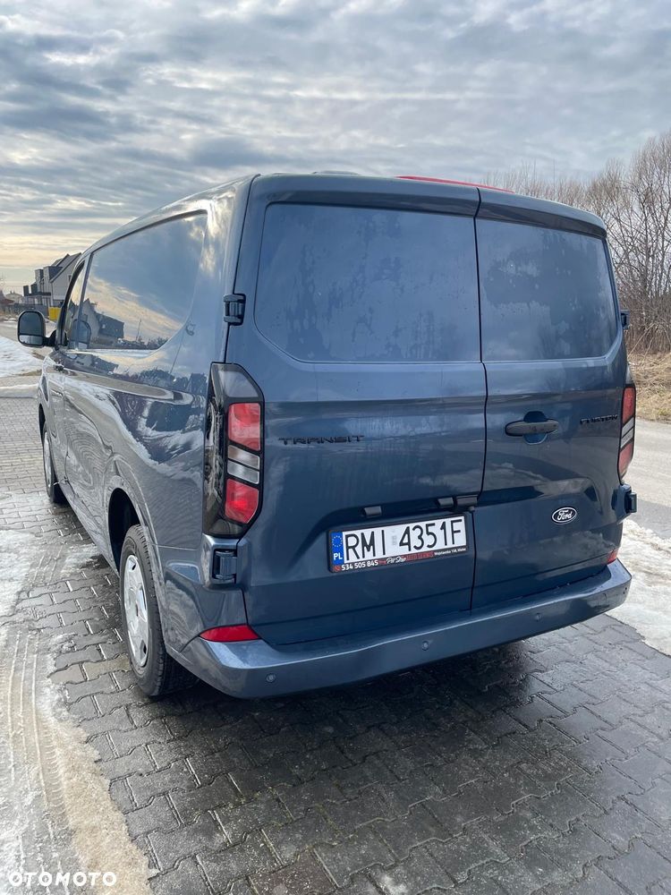 Ford TRANSIT CUSTOM - 6