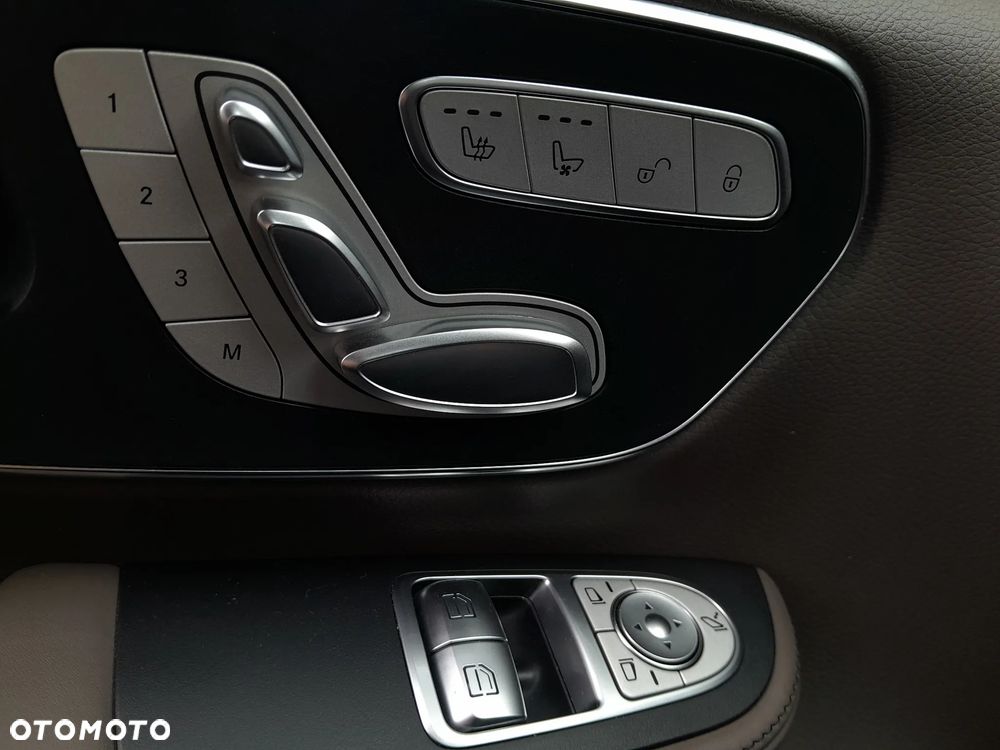 Mercedes-Benz Klasa V 300 d 9G-Tronic Exclusive (ekstra d³) - 18