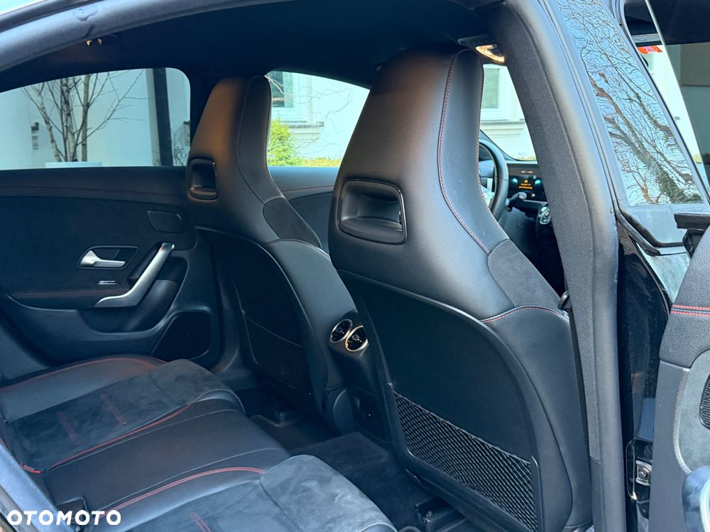 Mercedes-Benz CLA 200 AMG Line 7G-DCT - 28