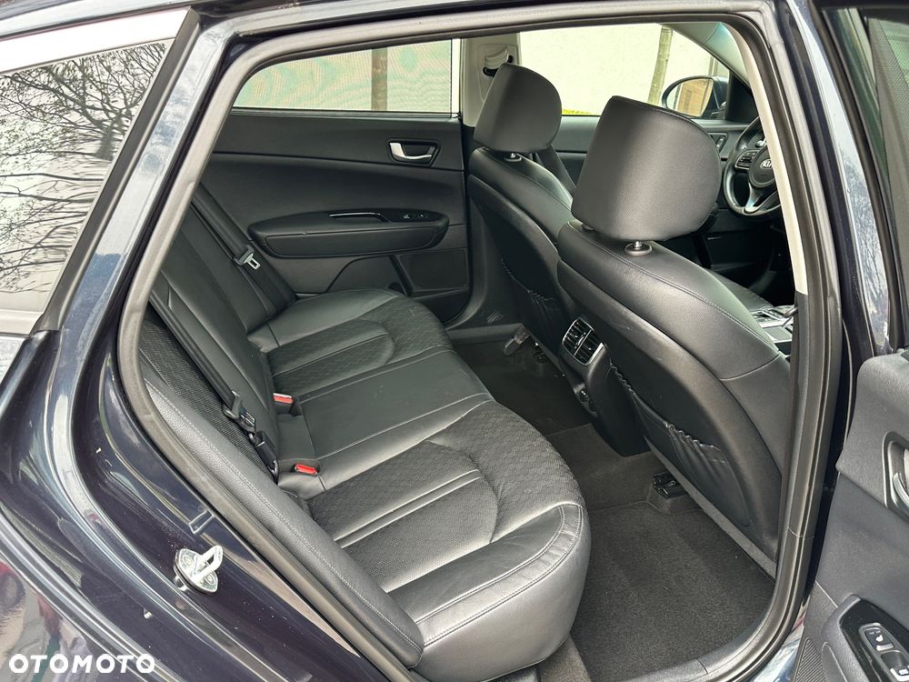 Kia Optima Sportagon 2.0 GDI Attract - 20