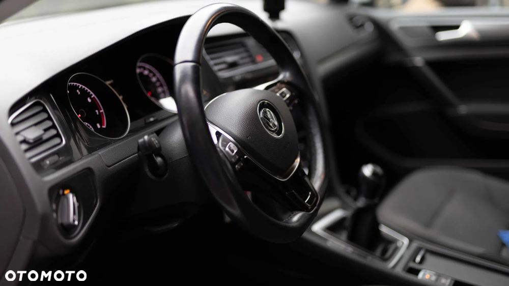 Volkswagen Golf - 7