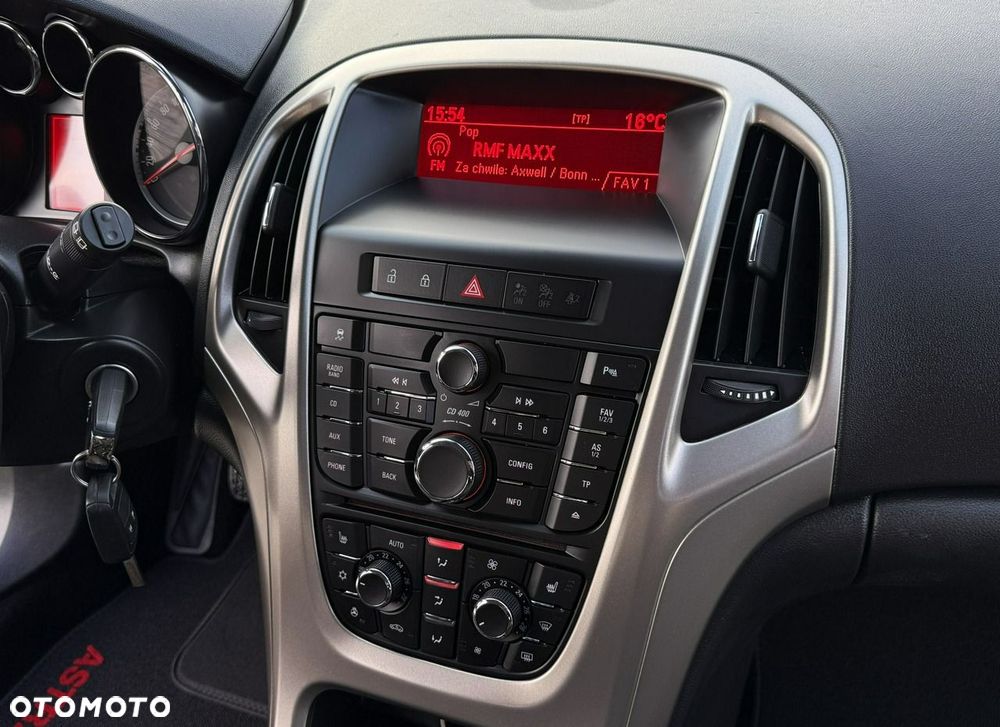 Opel Astra 1.4 Turbo 150 Jahre - 24