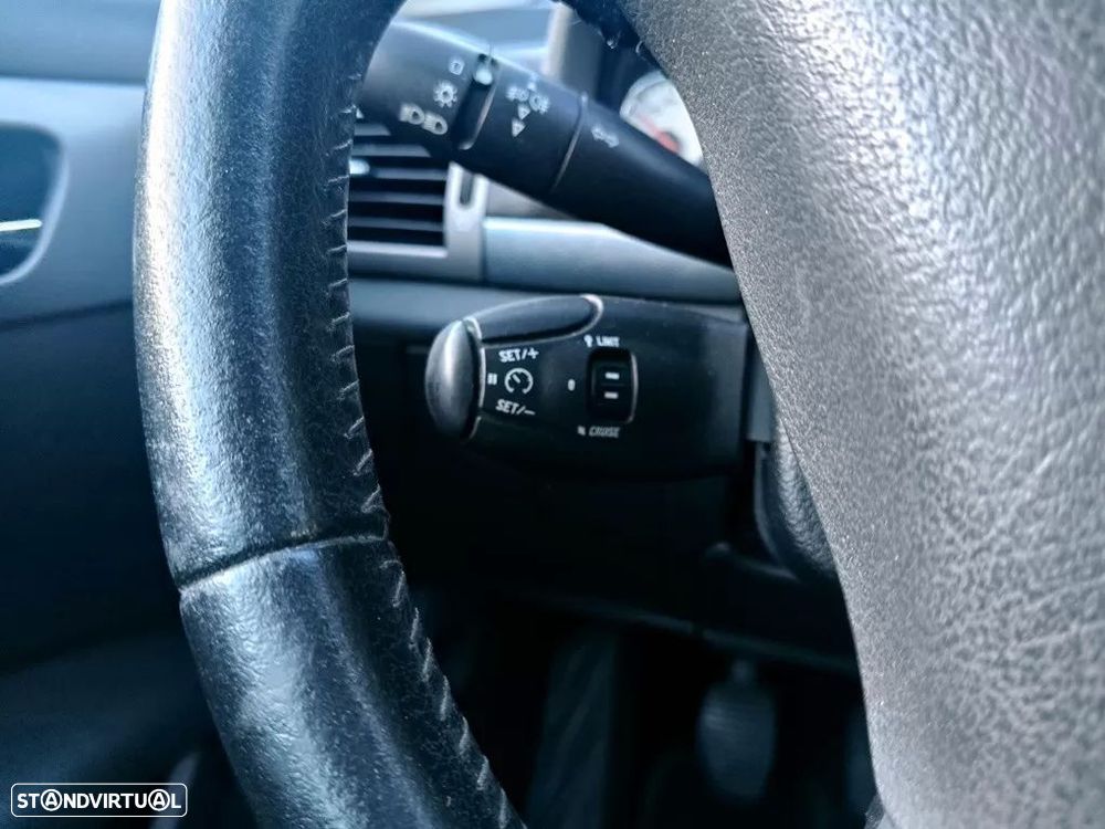Peugeot 407 2.0 HDi Executive - 23