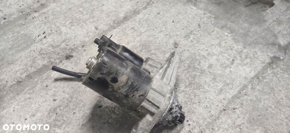 KR ROZRUSZNIK POLO 9N IBIZA 6L 1.2 1.4 021911023G - 2