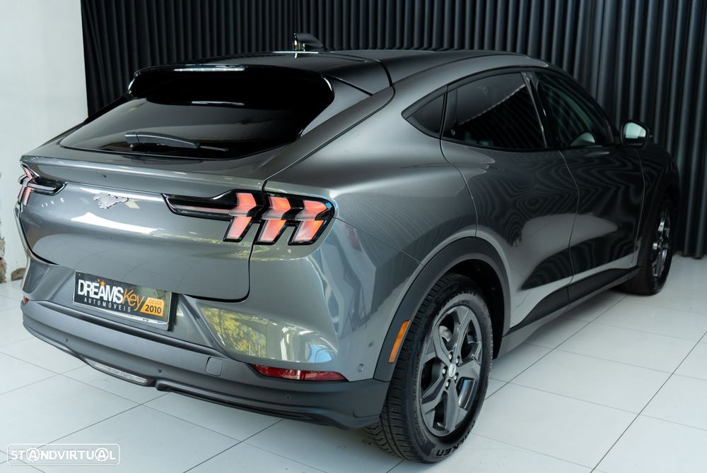 Ford Mustang Mach-E 75.7 kWh Base - 27