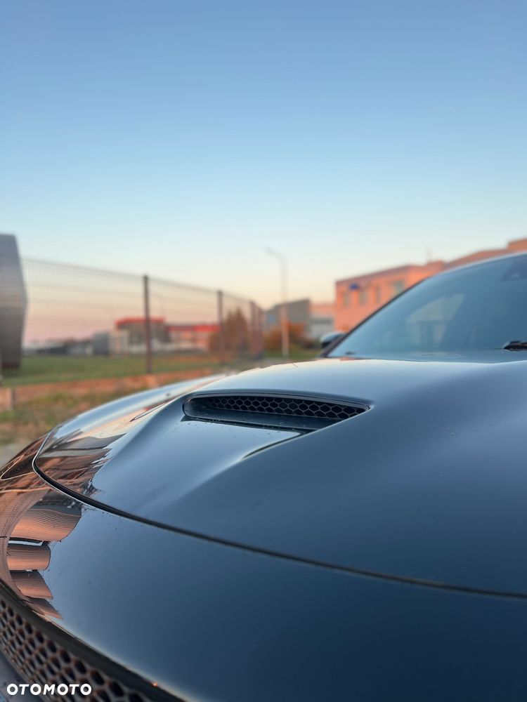 Dodge Charger 5.7 R/T - 12