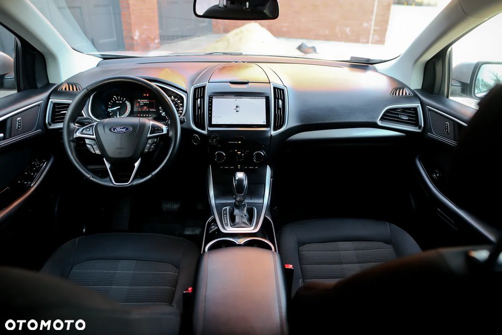 Ford Edge - 2