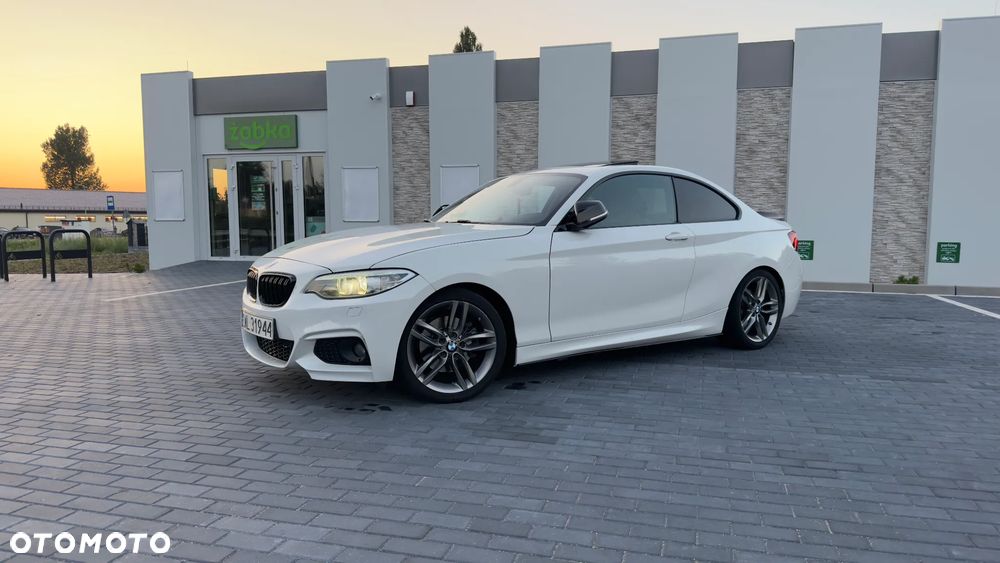 BMW Seria 2 220d M Sport - 8