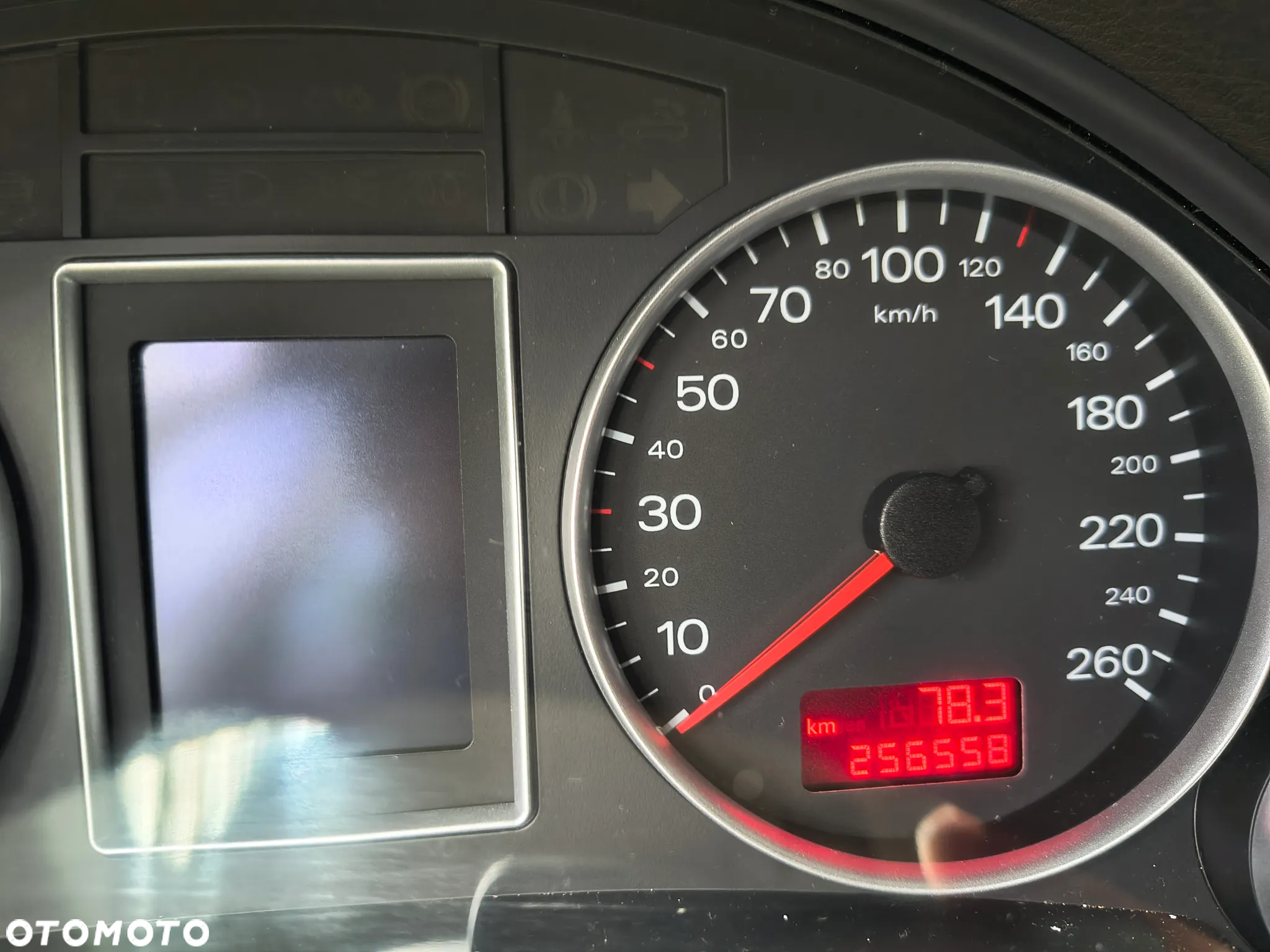 Audi A4 Avant 2.0 TDI - 20