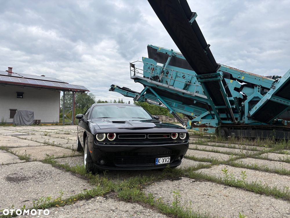 Dodge Challenger - 3