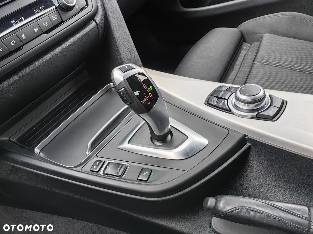 BMW Seria 4 420d Sport-Aut Luxury Line - 15