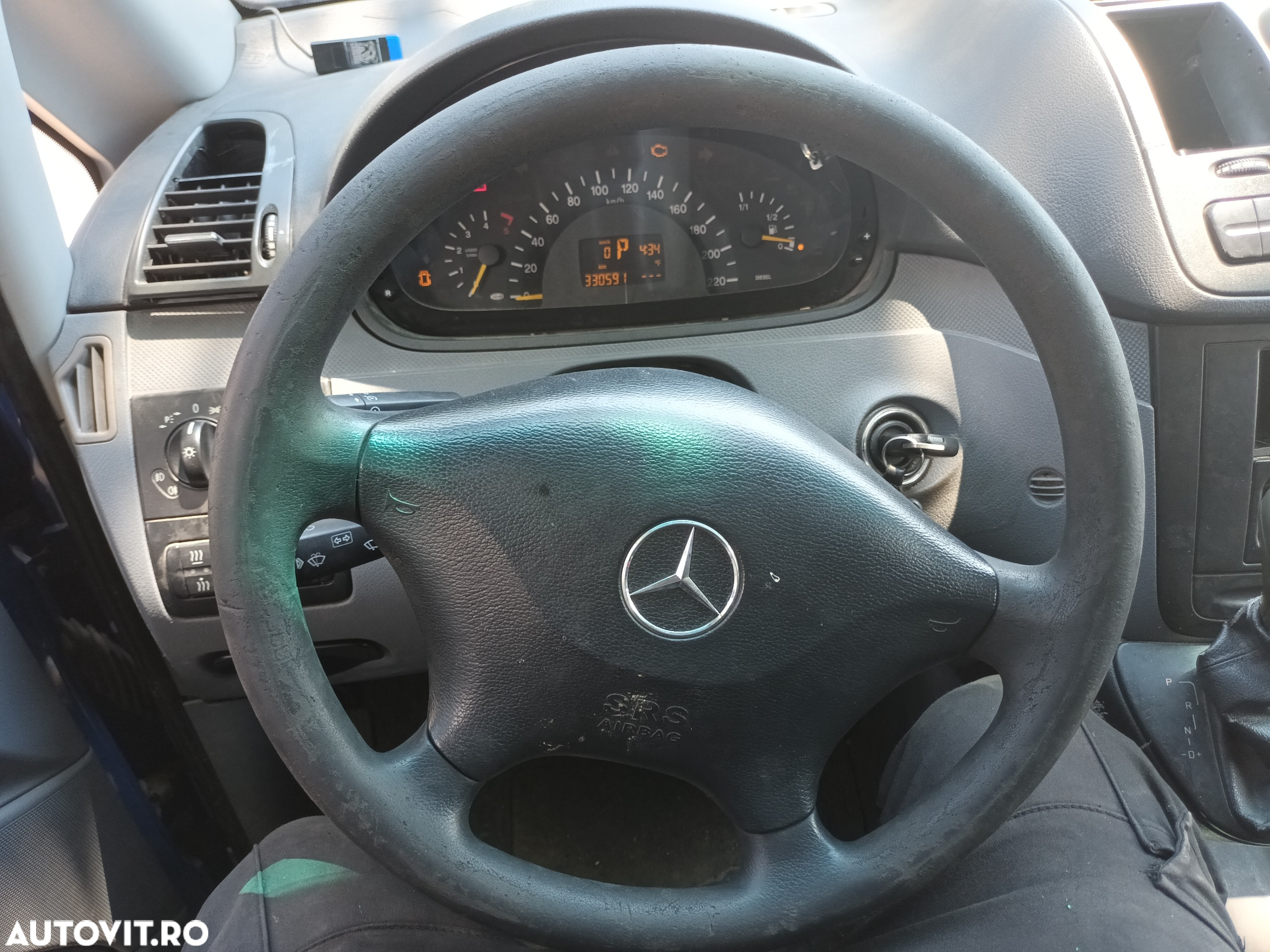 Dezmembrari  Mercedes-Benz VITO / VIANO (W639)  2003  > 2014 115 CDI - 19