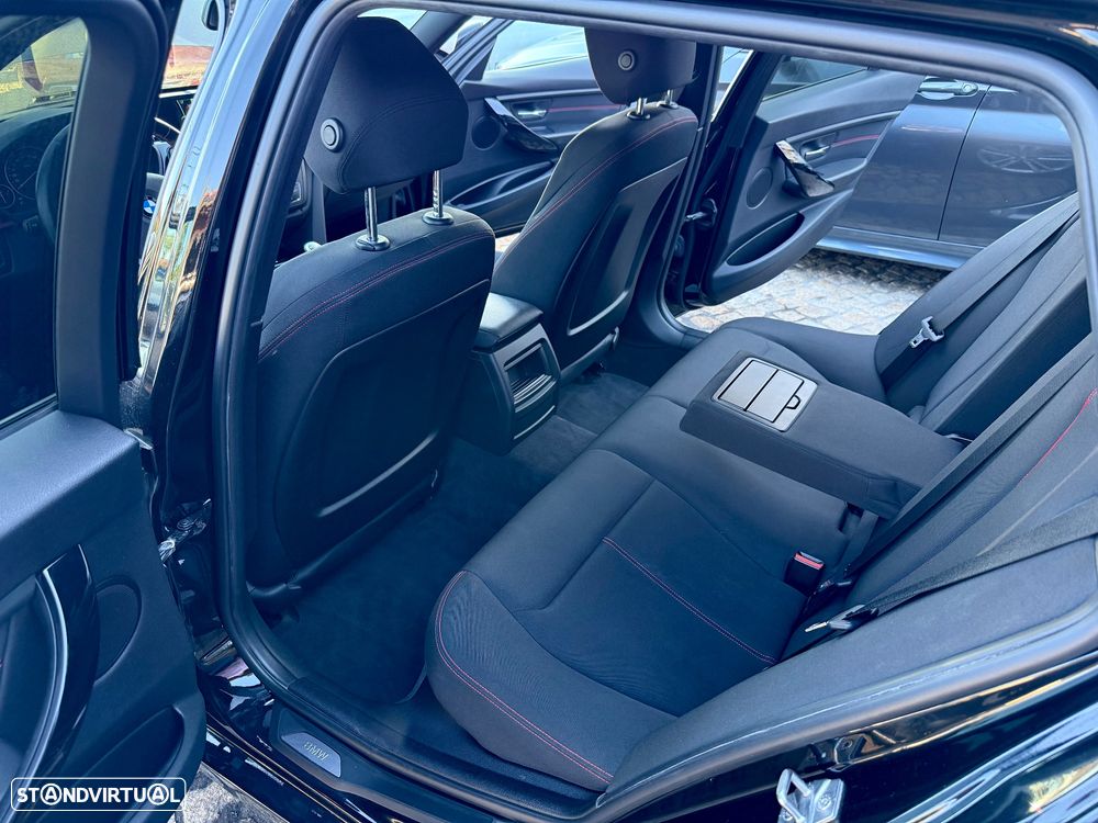 BMW 318 d Touring Line Sport - 41