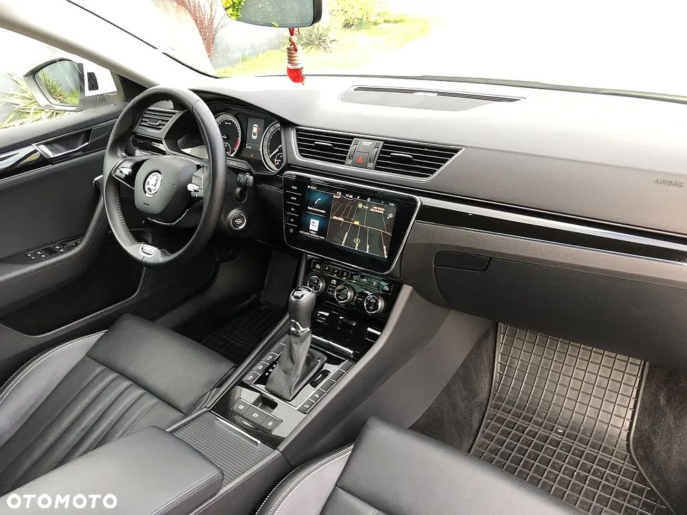 Skoda Superb 2.0 TDI SCR 4x4 L&K DSG - 38