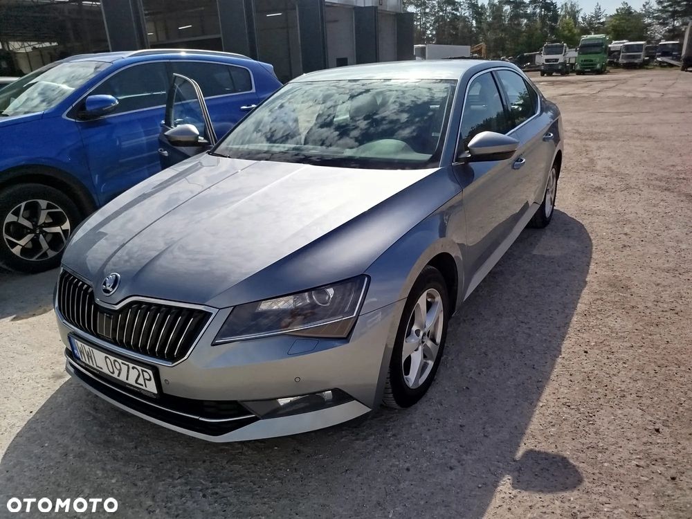 Skoda Superb 1.6 TDI Ambition - 26