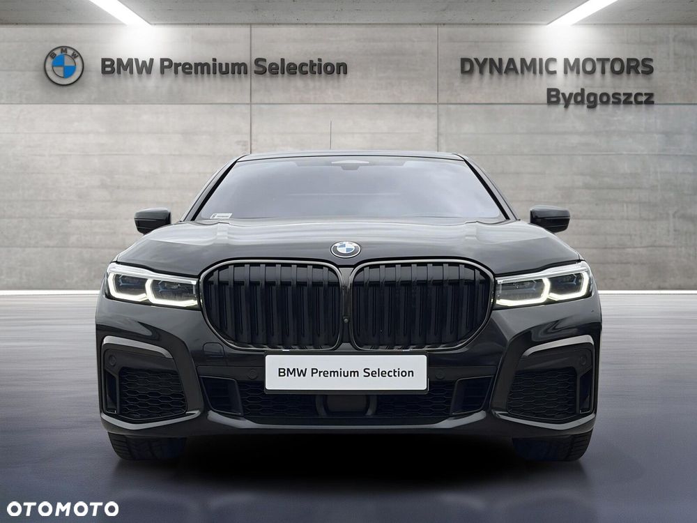 BMW Seria 7 750i xDrive sport - 10