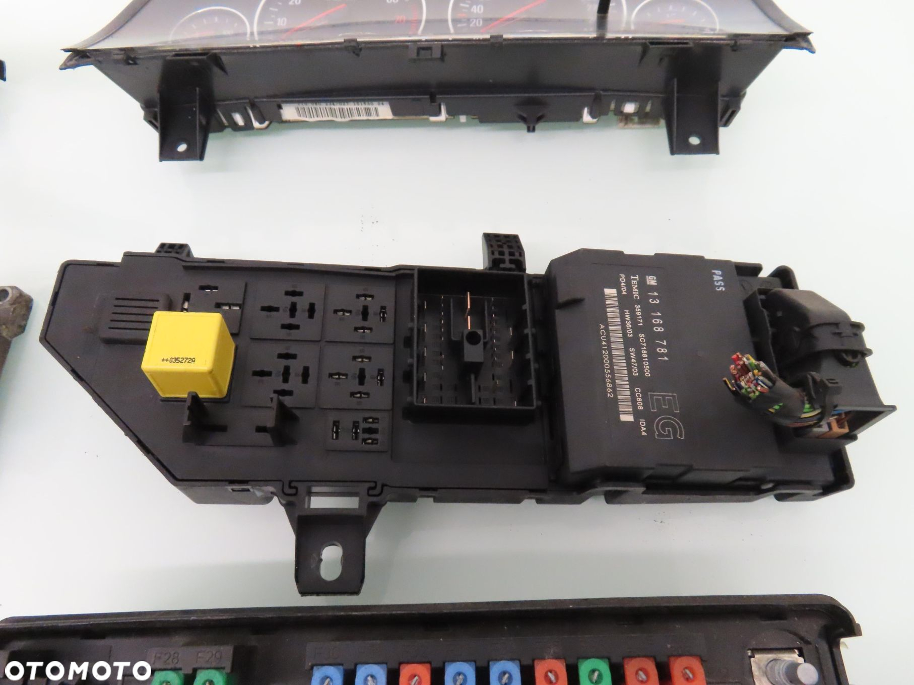 STACYJKA STEROWNIK OPEL SIGNUM 3.2 V6 0261208049 55351519 13162134DL - 9