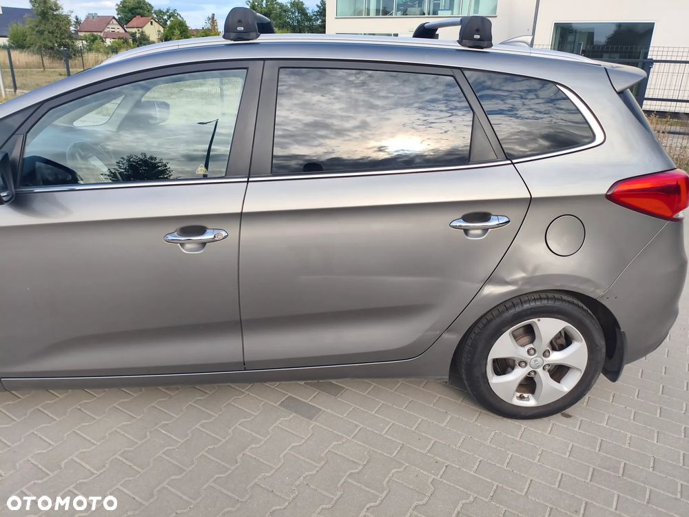 Kia Carens 1.7 CRDi L DCT - 3