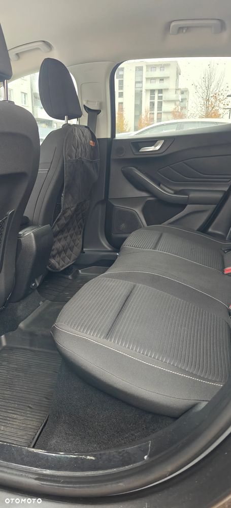 Ford Focus 1.0 EcoBoost Titanium - 22