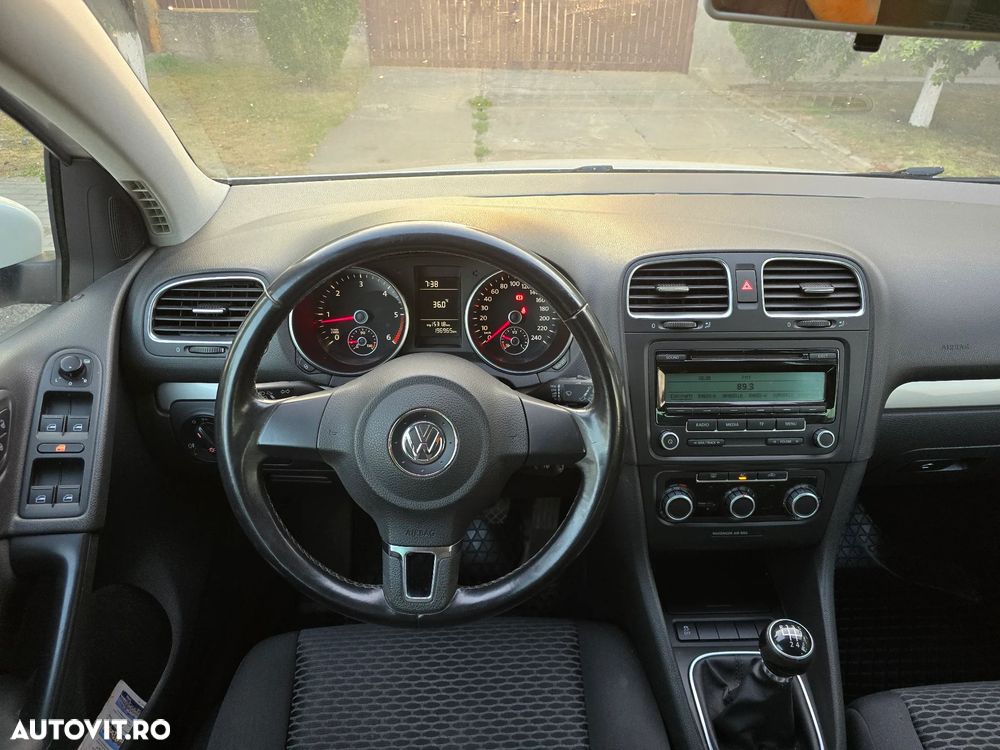 Volkswagen Golf 1.6 TDI DPF BlueMotion Technology move - 7