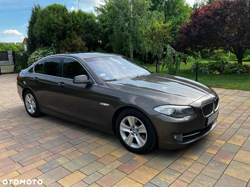 BMW Seria 5 520d Efficient Dynamics - 8