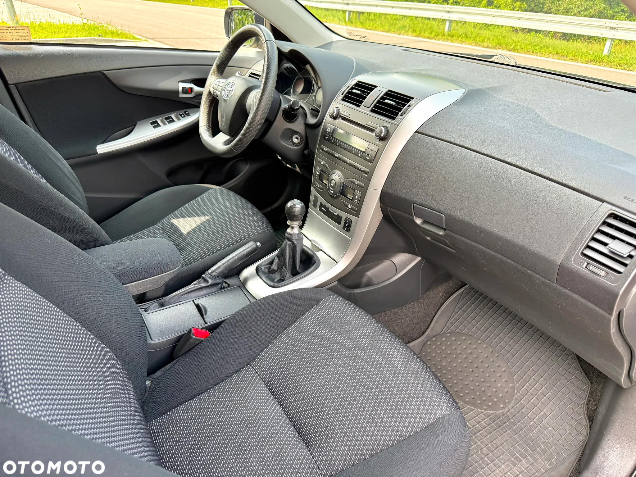 Toyota Corolla 1.6 Premium - 23