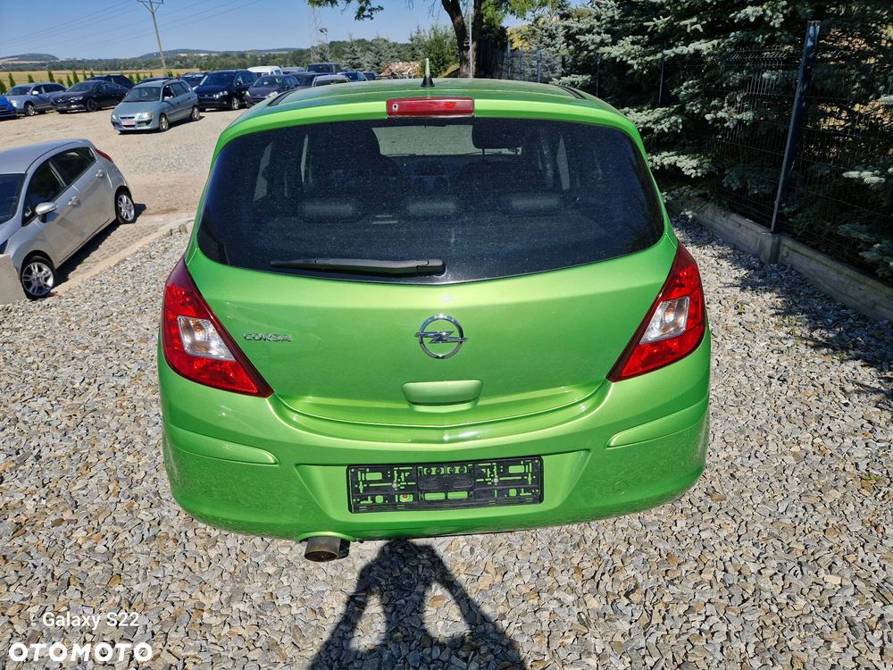 Opel Corsa 1.4 16V 150 Jahre - 9