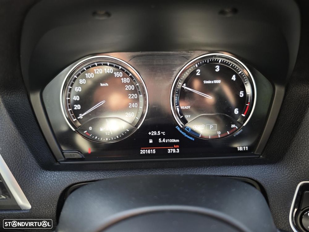BMW 116 d Pack Desportivo M Auto - 34
