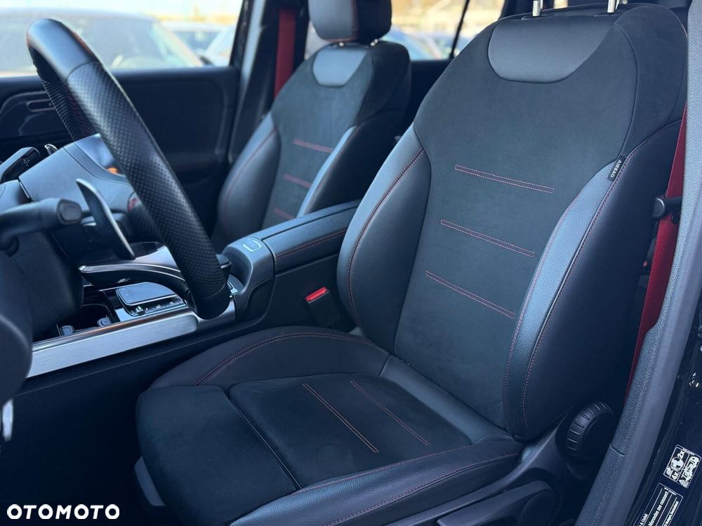 Mercedes-Benz GLB AMG 35 mHEV 4-Matic 8G-DCT - 12