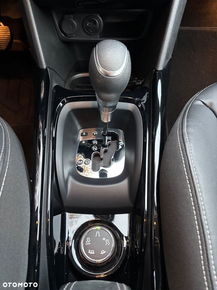 Peugeot 2008 PureTech 110 Stop&Start EAT6 Allure - 19