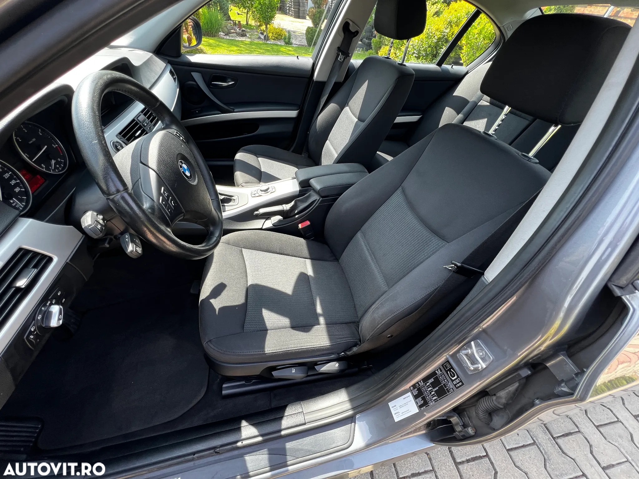 BMW Seria 3 320d Aut. - 13