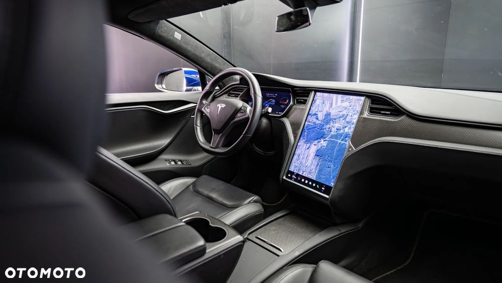 Tesla Model S Performance - 25