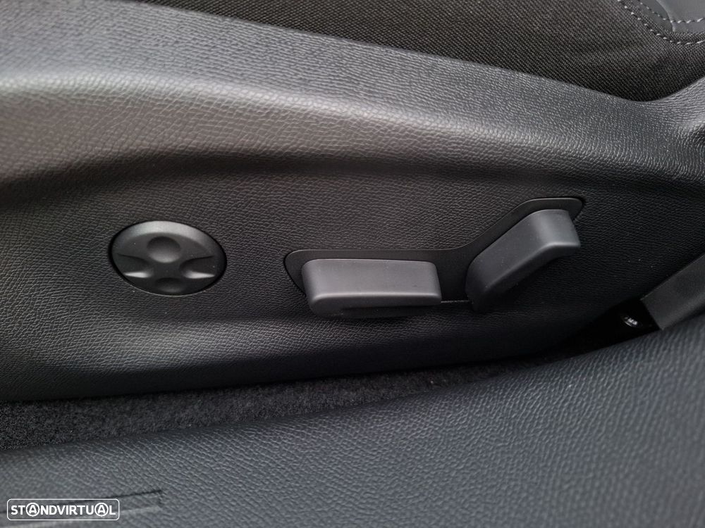 Peugeot E-408 58 kWh GT - 29