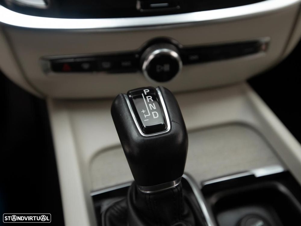 Volvo V60 2.0 D3 Inscription Geartronic - 19