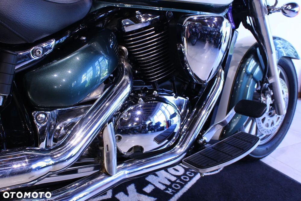 Suzuki Intruder - 19