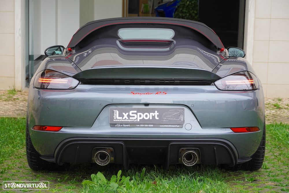 Porsche 718 Spyder RS - 20