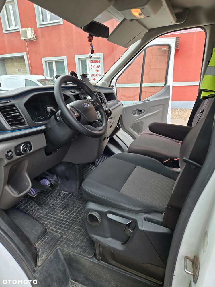 Ford Transit - 9