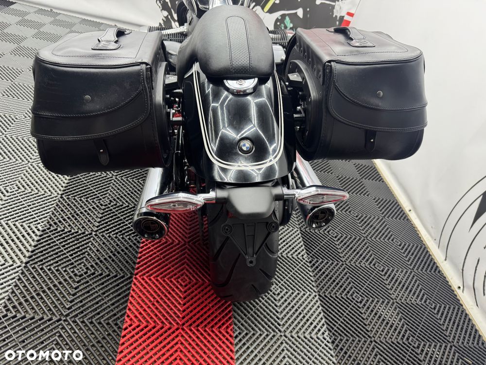 BMW R - 18