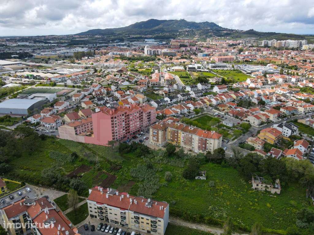 Terreno com Projeto Aprovado de Loteamento pela CMS para 8 Prédios,... - Grande imagem: 4/9