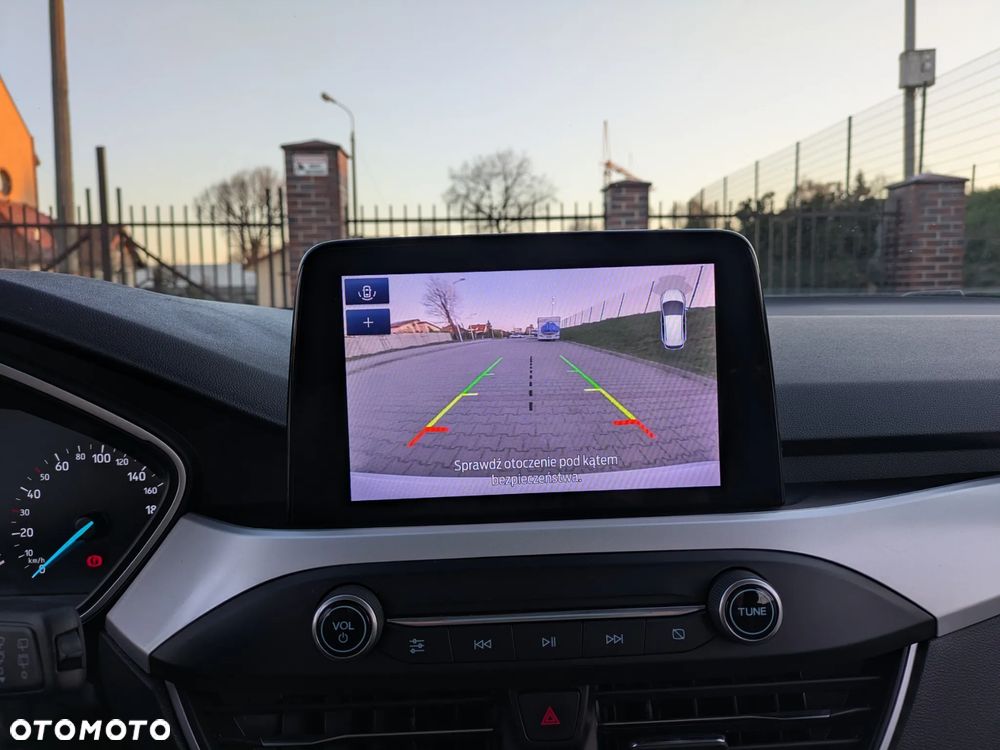 Ford Focus 1.5 EcoBlue Start-Stopp-System COOL&CONNECT - 37