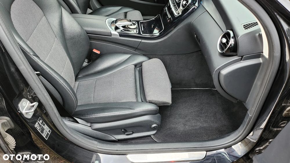 Mercedes-Benz Klasa C 180 (BlueEFFICIENCY) 7G-TRONIC Avantgarde - 7