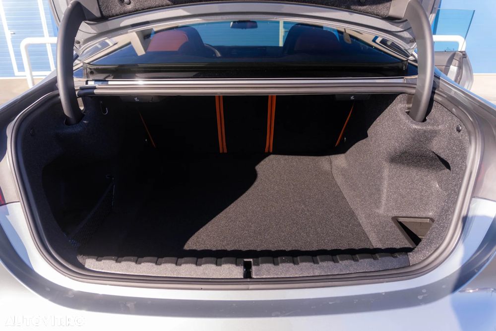 BMW M4 Competition M xDrive AT - 37