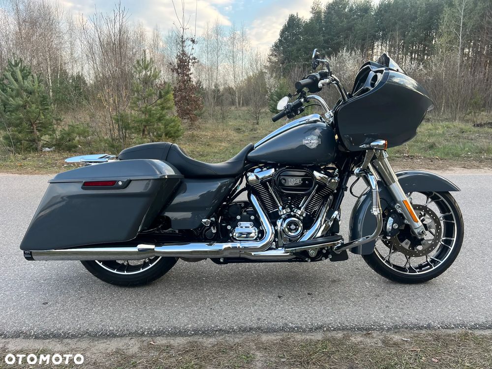 Harley-Davidson Touring Road Glide - 4