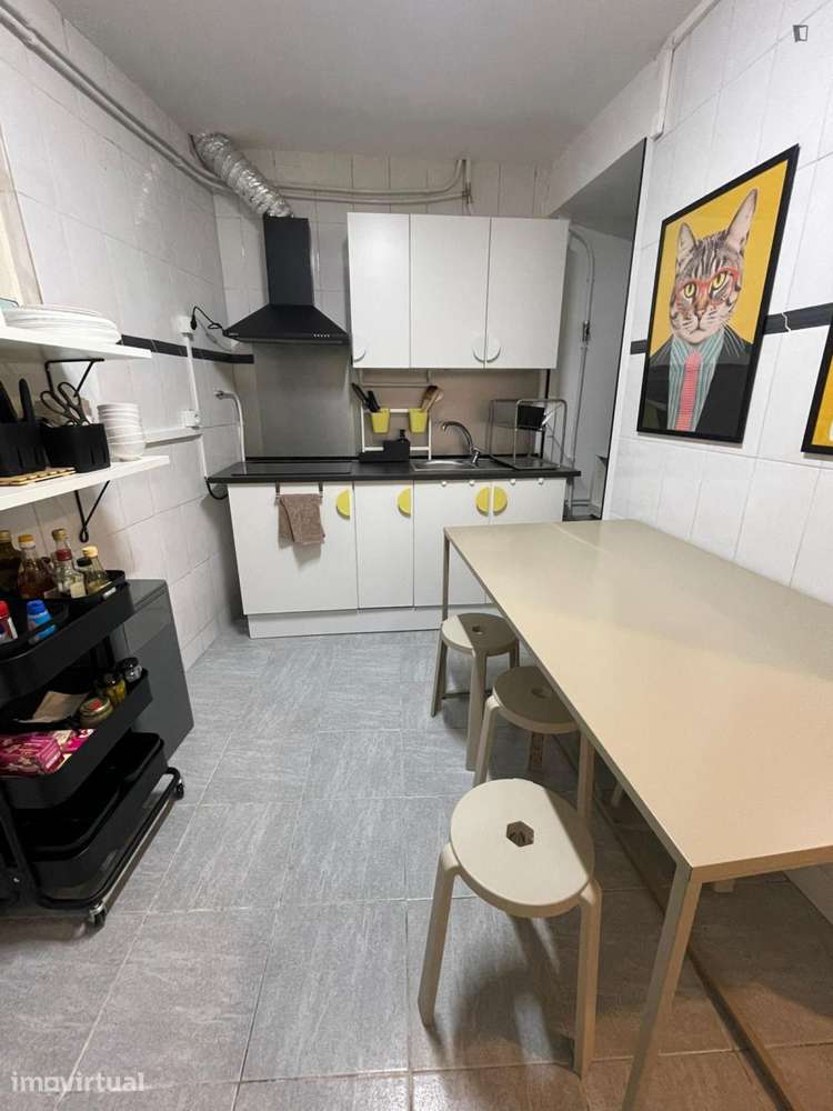 Quarto - localizado em Alta Universitária Coimbra - Grande imagem: 5/14