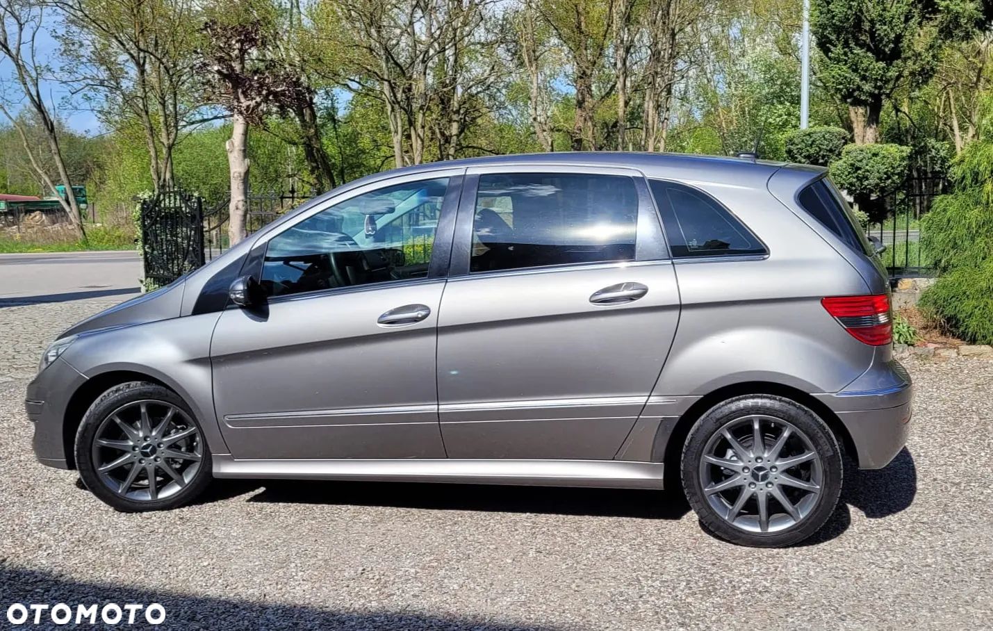 Mercedes-Benz Klasa B 200 CDI - 1