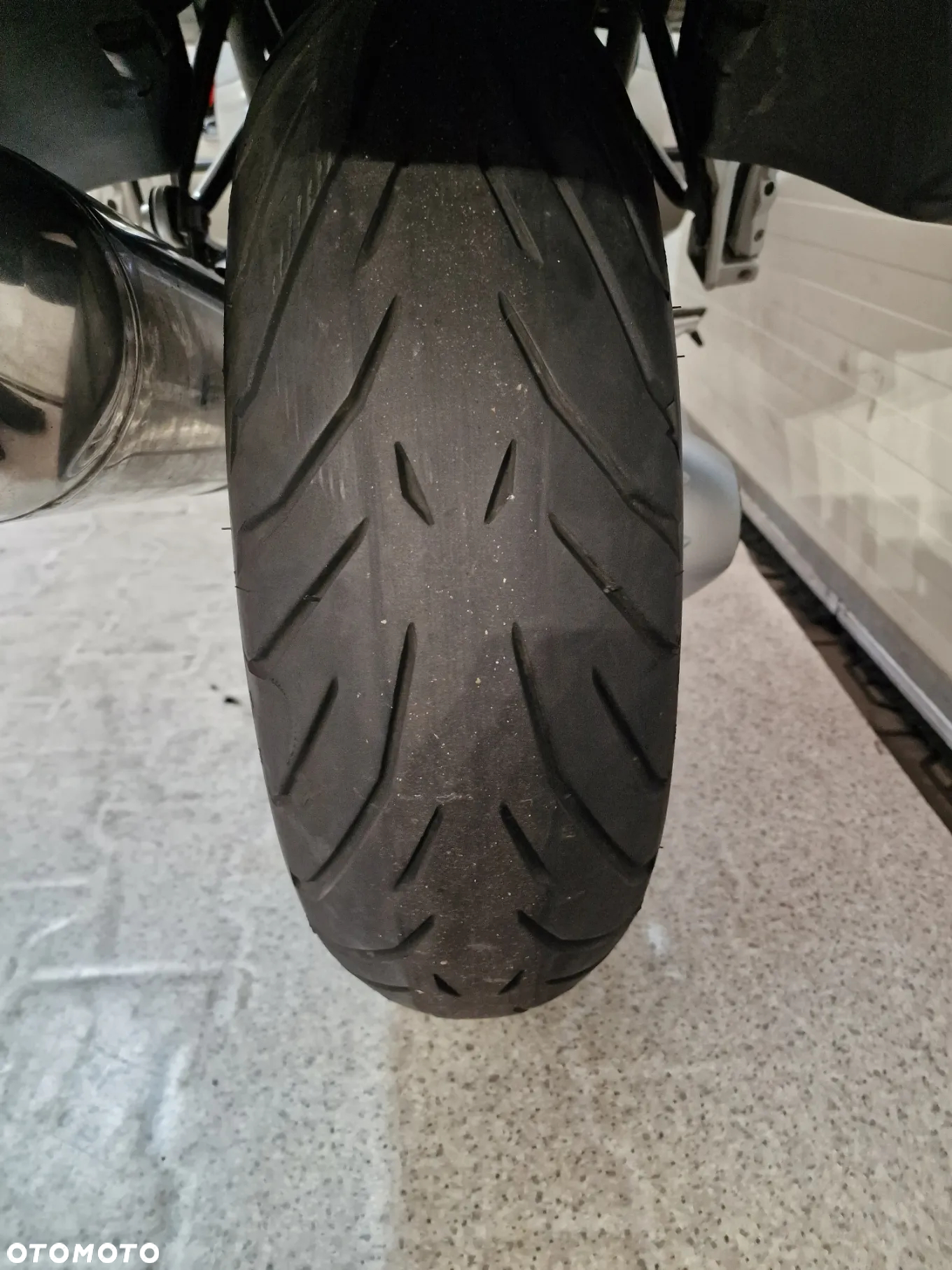 BMW R - 8