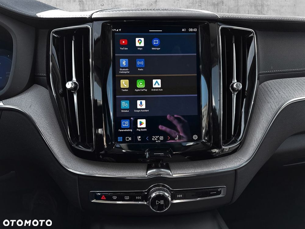 Volvo XC 60 T6 AWD Core - 17