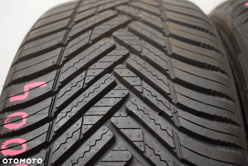 R18 215/40 Hankook Kinergy 4S 2 - 2