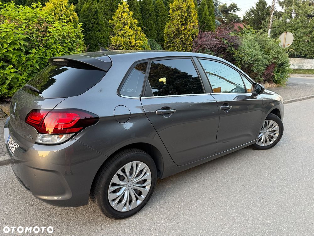Citroën C4 BlueHDi 120 Stop&Start Shine - 17