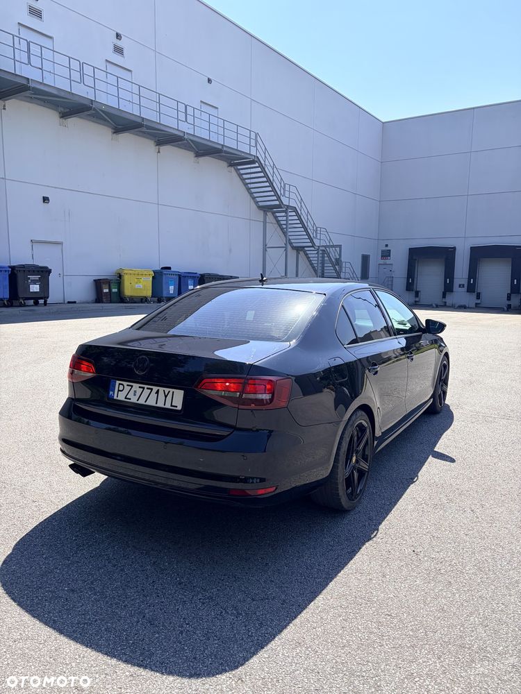 Volkswagen Jetta 1.4 TSI BMT Trendline - 5